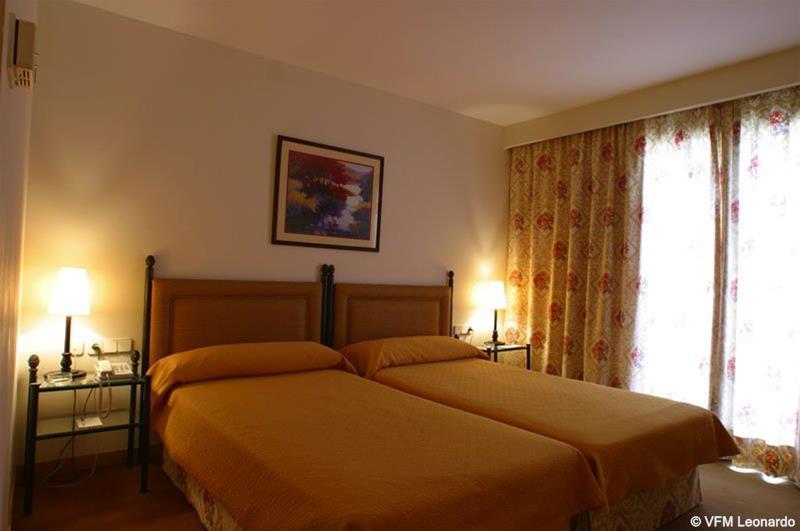 Termes Montbrio Hotel & Spa Montbrio del Camp Ruang foto